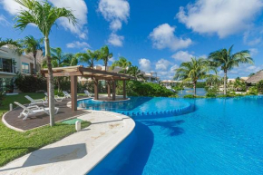 2BR Apt with Lagoon View in Puerto Aventuras
